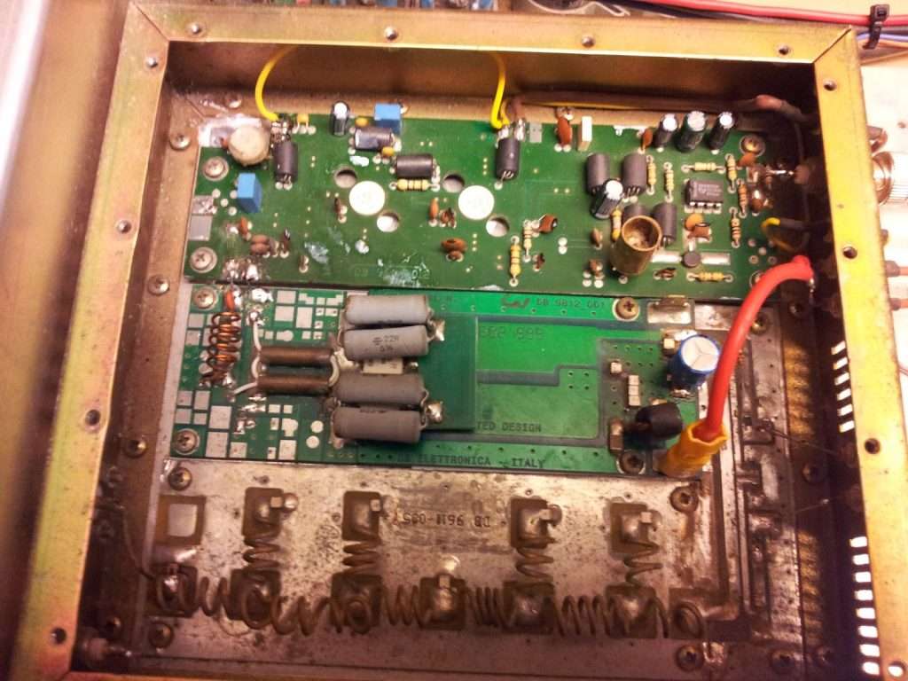 reparar amplificador de emisora de FM comercial en Las Palmas de Gran Canaria