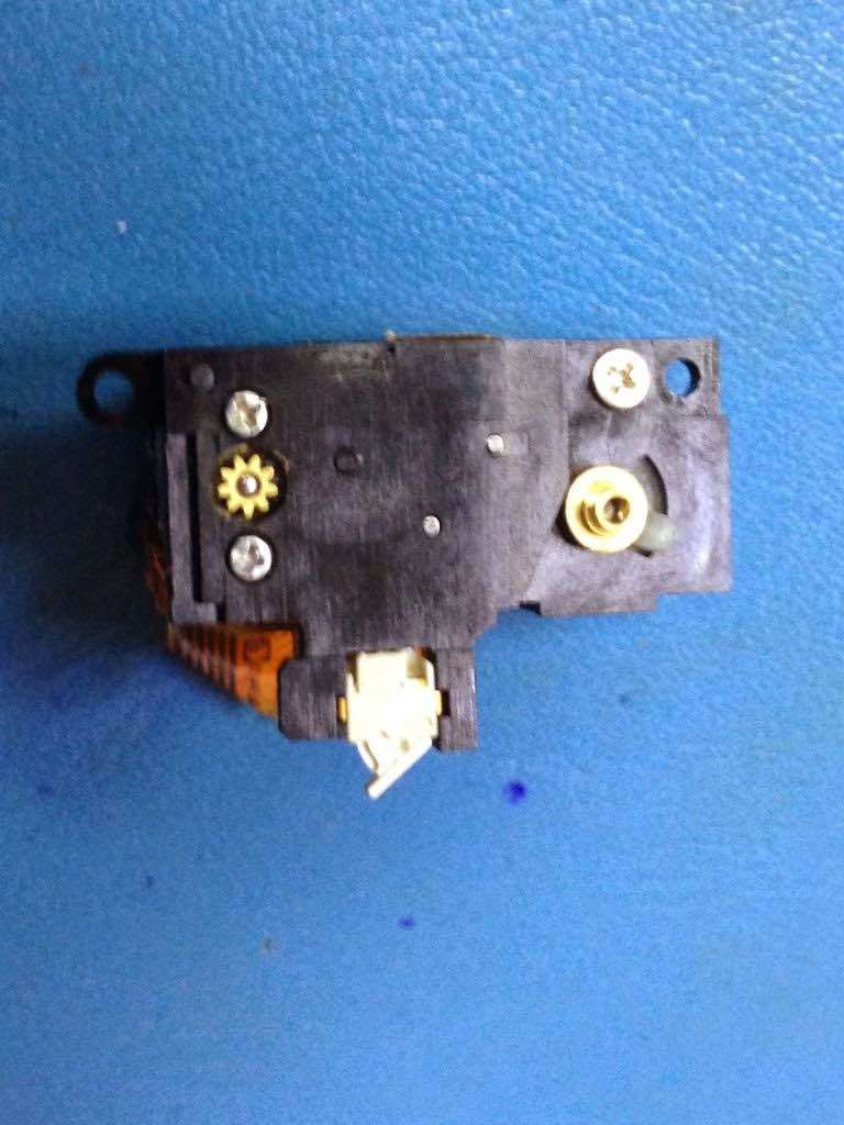 motor e interruptor de las cortinillas de una NIKON Coolpix